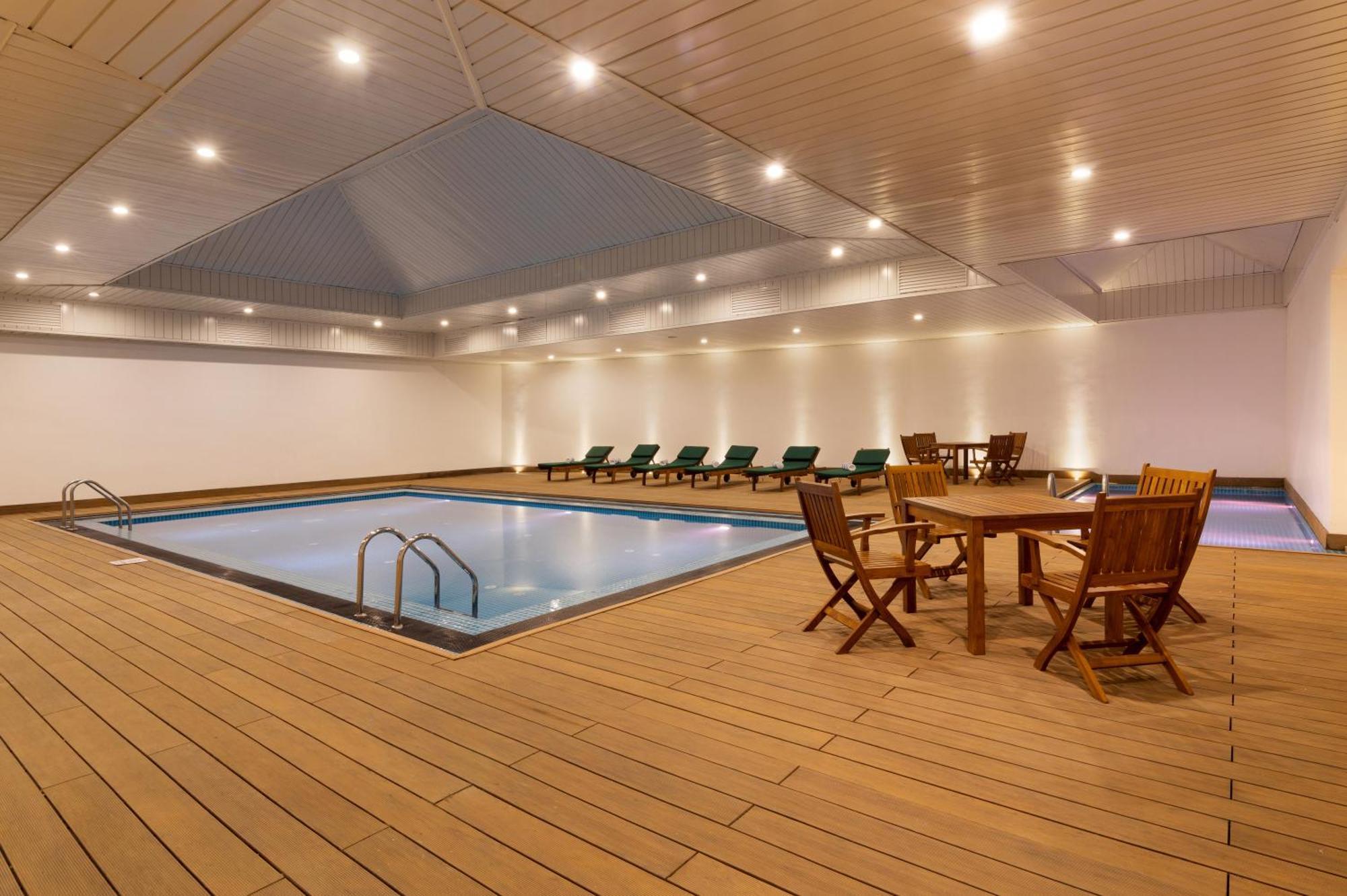 Araliya Red - Budget Friendly Hotel- Where You Find Stunning 360 Panoramic View Of Nuwara Eliya Extérieur photo