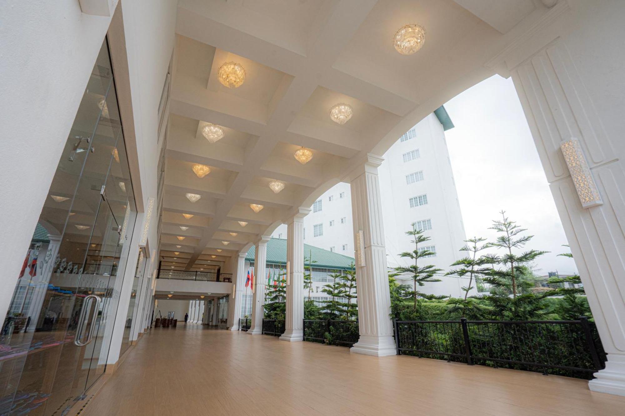 Araliya Red - Budget Friendly Hotel- Where You Find Stunning 360 Panoramic View Of Nuwara Eliya Extérieur photo