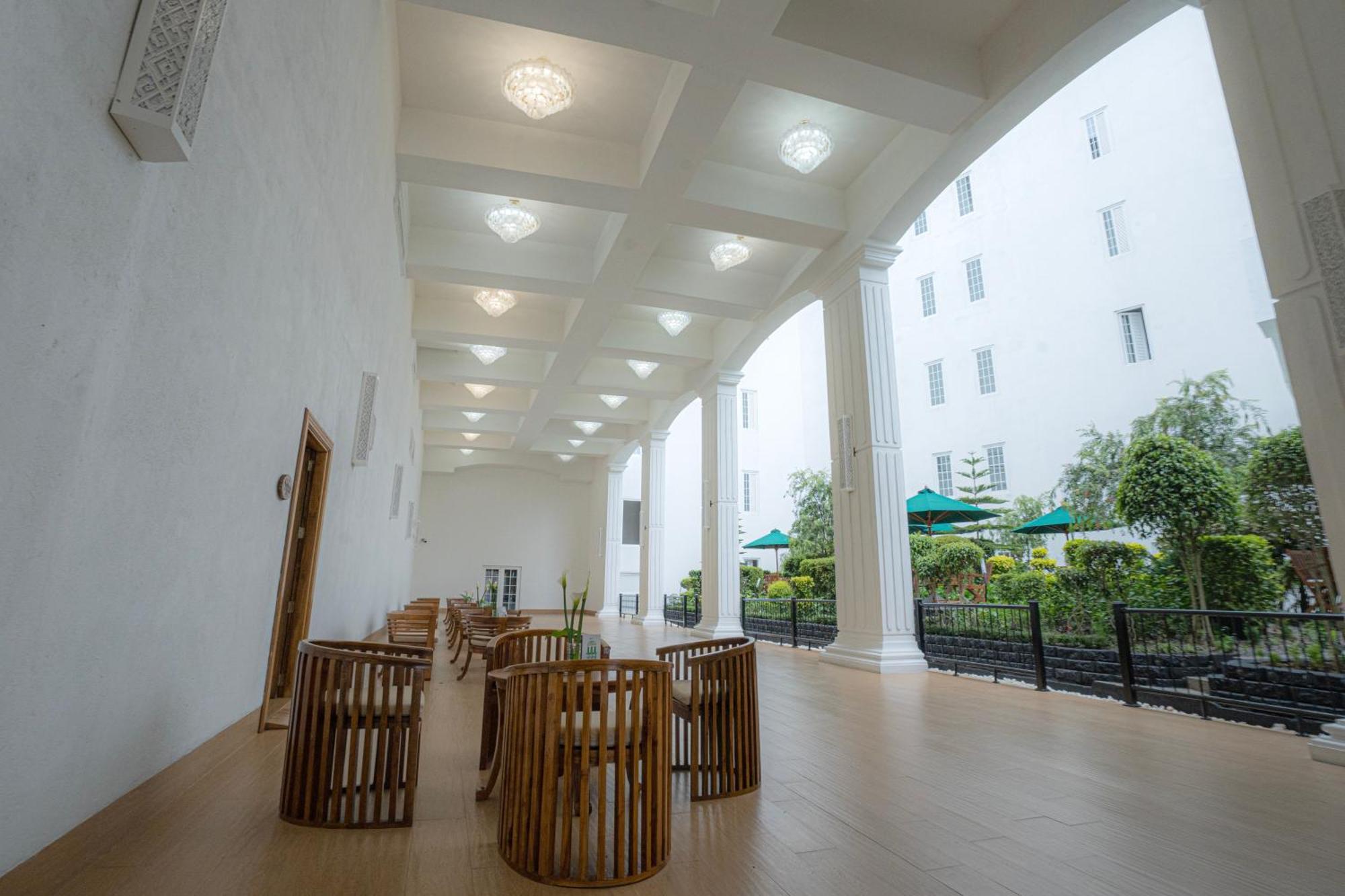 Araliya Red - Budget Friendly Hotel- Where You Find Stunning 360 Panoramic View Of Nuwara Eliya Extérieur photo