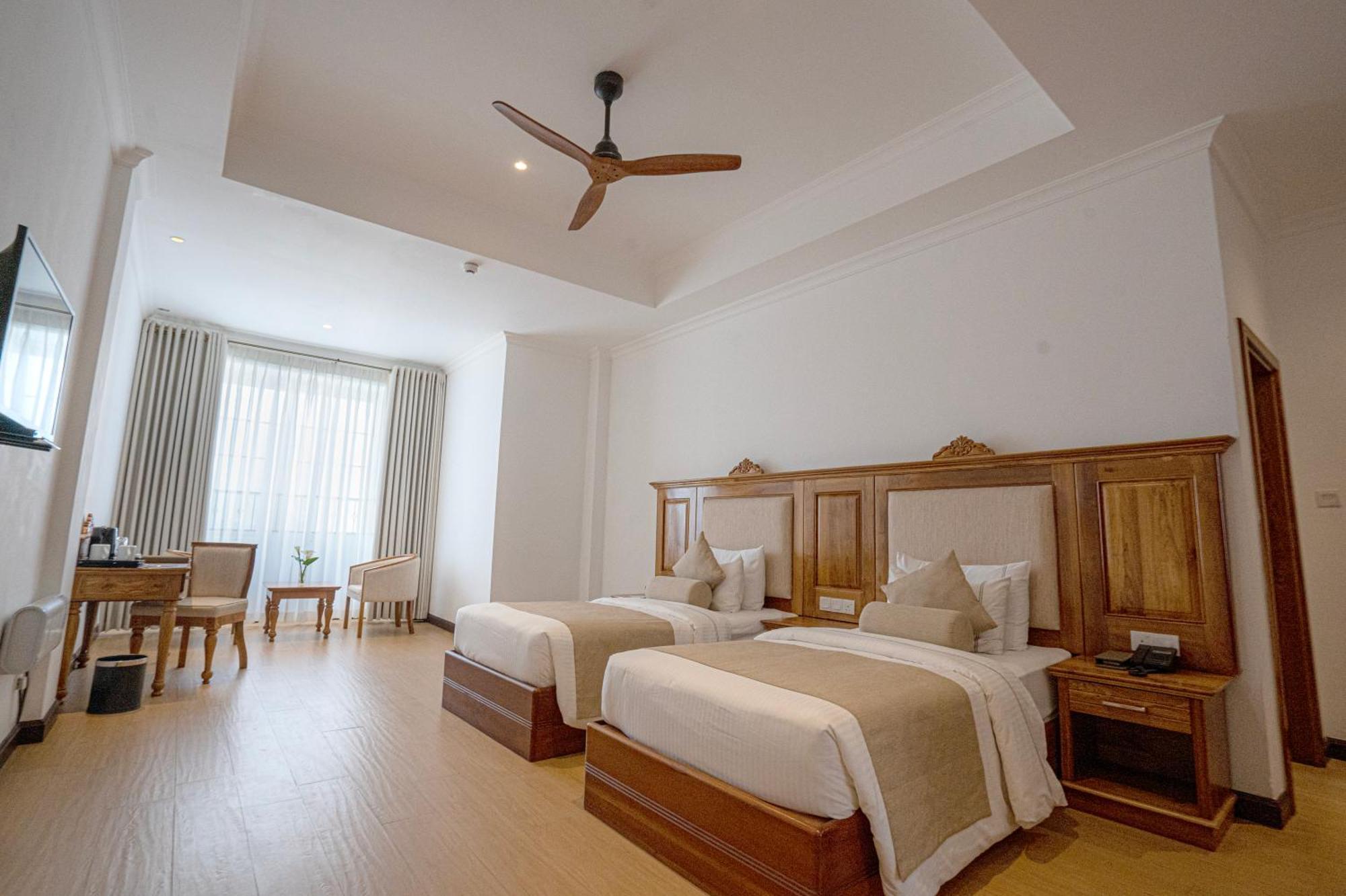 Araliya Red - Budget Friendly Hotel- Where You Find Stunning 360 Panoramic View Of Nuwara Eliya Extérieur photo