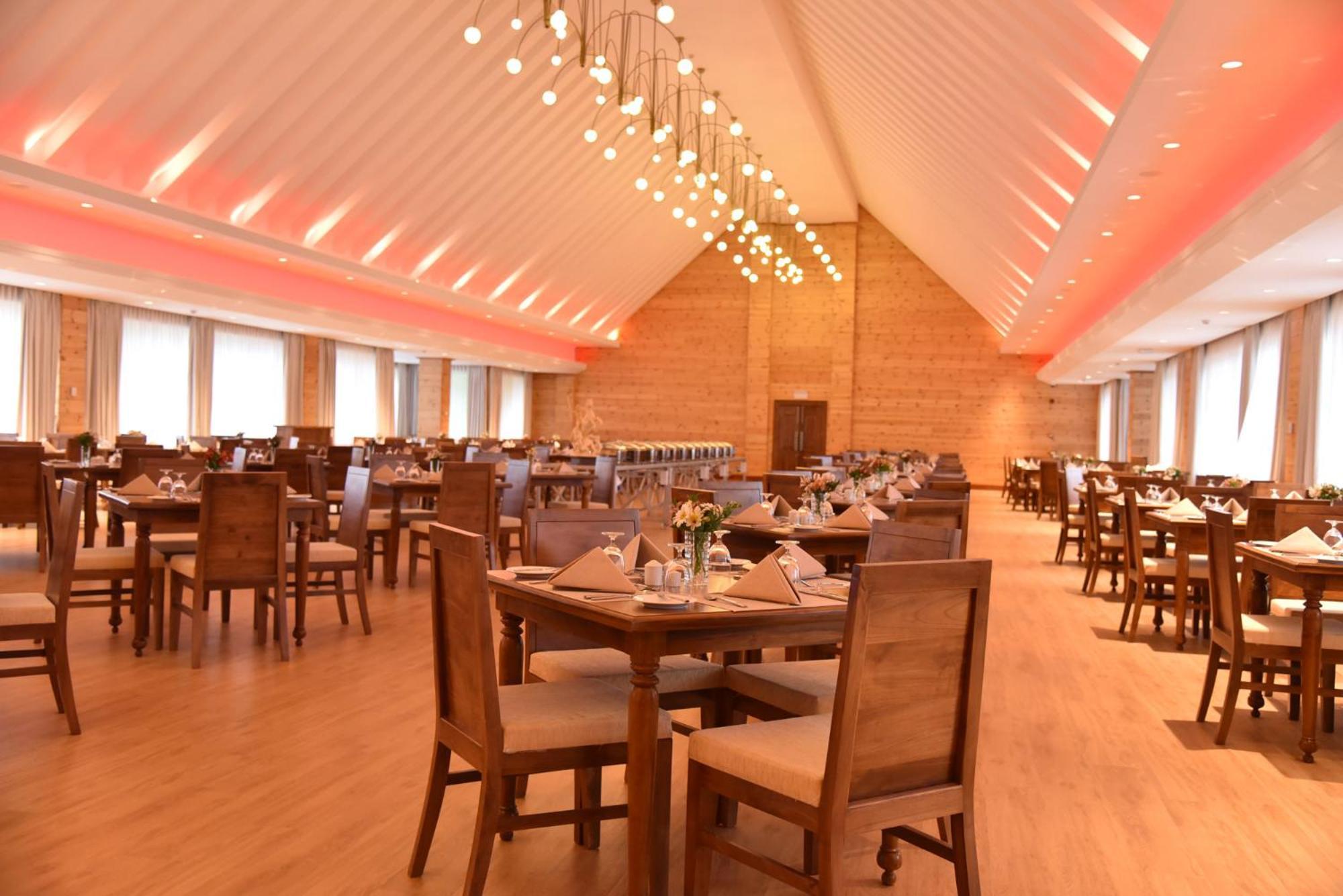 Araliya Red - Budget Friendly Hotel- Where You Find Stunning 360 Panoramic View Of Nuwara Eliya Extérieur photo