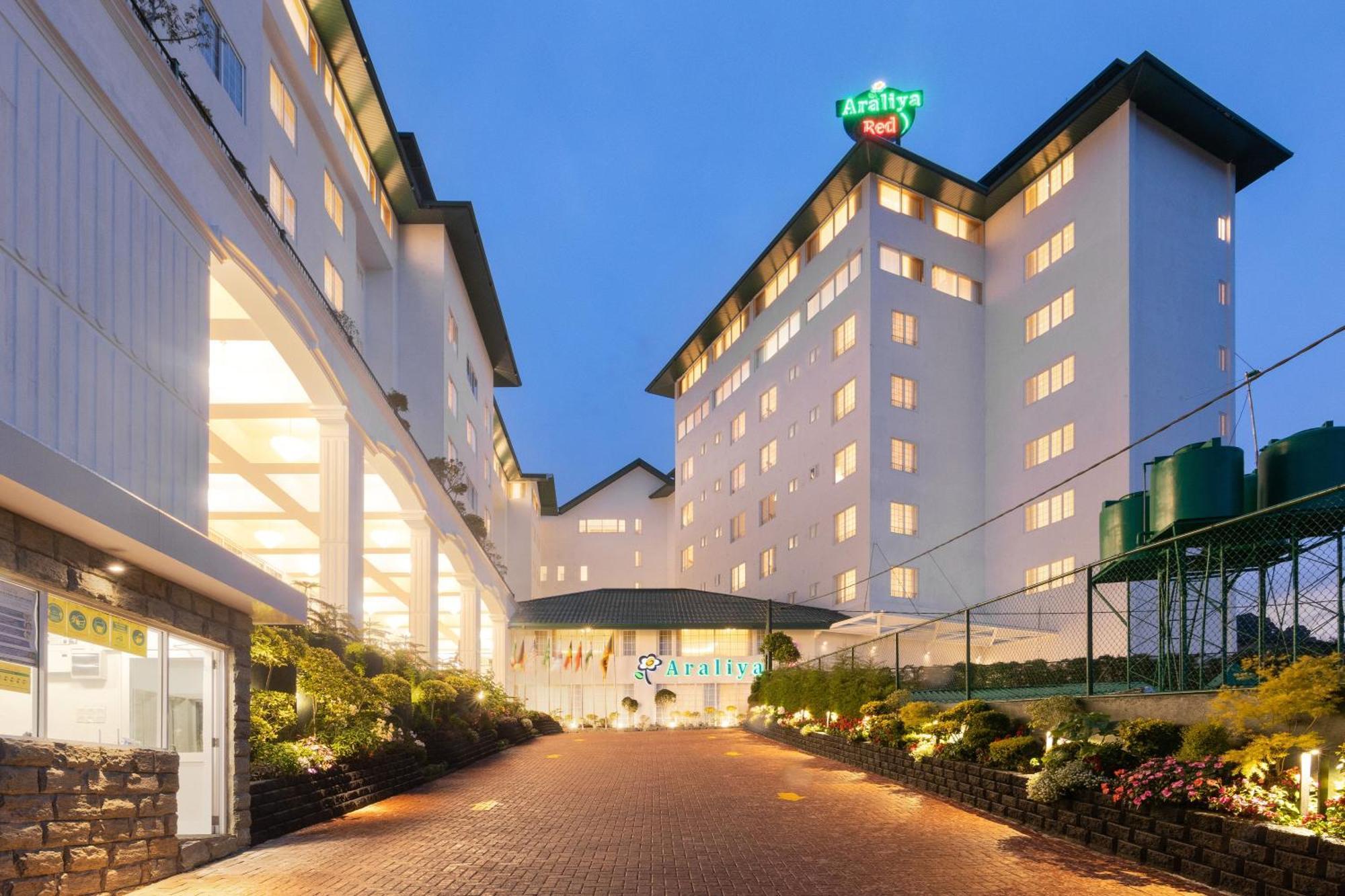 Araliya Red - Budget Friendly Hotel- Where You Find Stunning 360 Panoramic View Of Nuwara Eliya Extérieur photo